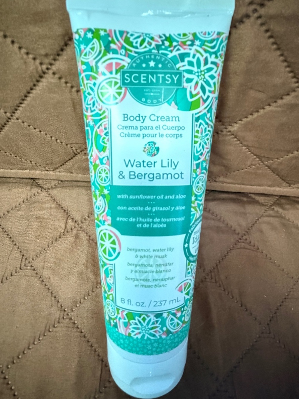 Scentsy Water Lily & Bergamot Body Cream 8 oz NWT